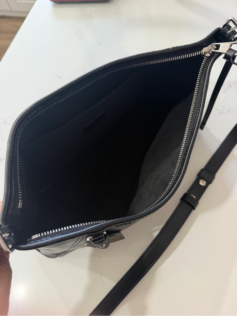 Louis Vuitton Black CarryAll East-West Shoulder Bag with Monogram Tag - Picture 10 of 15